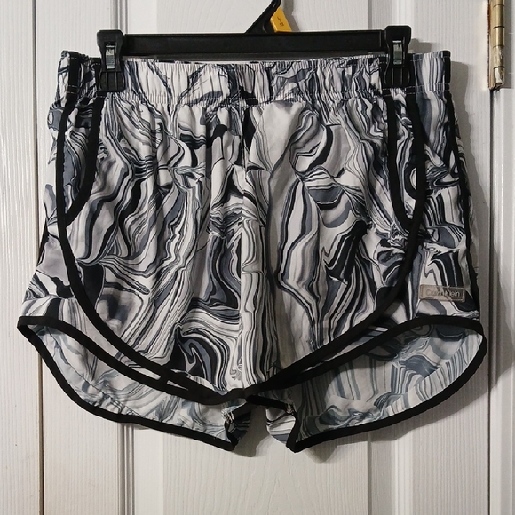 Calvin Klein Black Gray abstract lined athletic shorts Sz M EUC - Picture 1 of 5